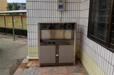 應(yīng)用場景-校園智能刷卡飲水機