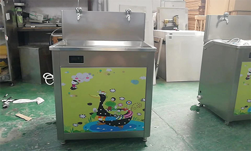 圣藍(lán)凈水給出幼兒園用直飲水機(jī)解決方案
